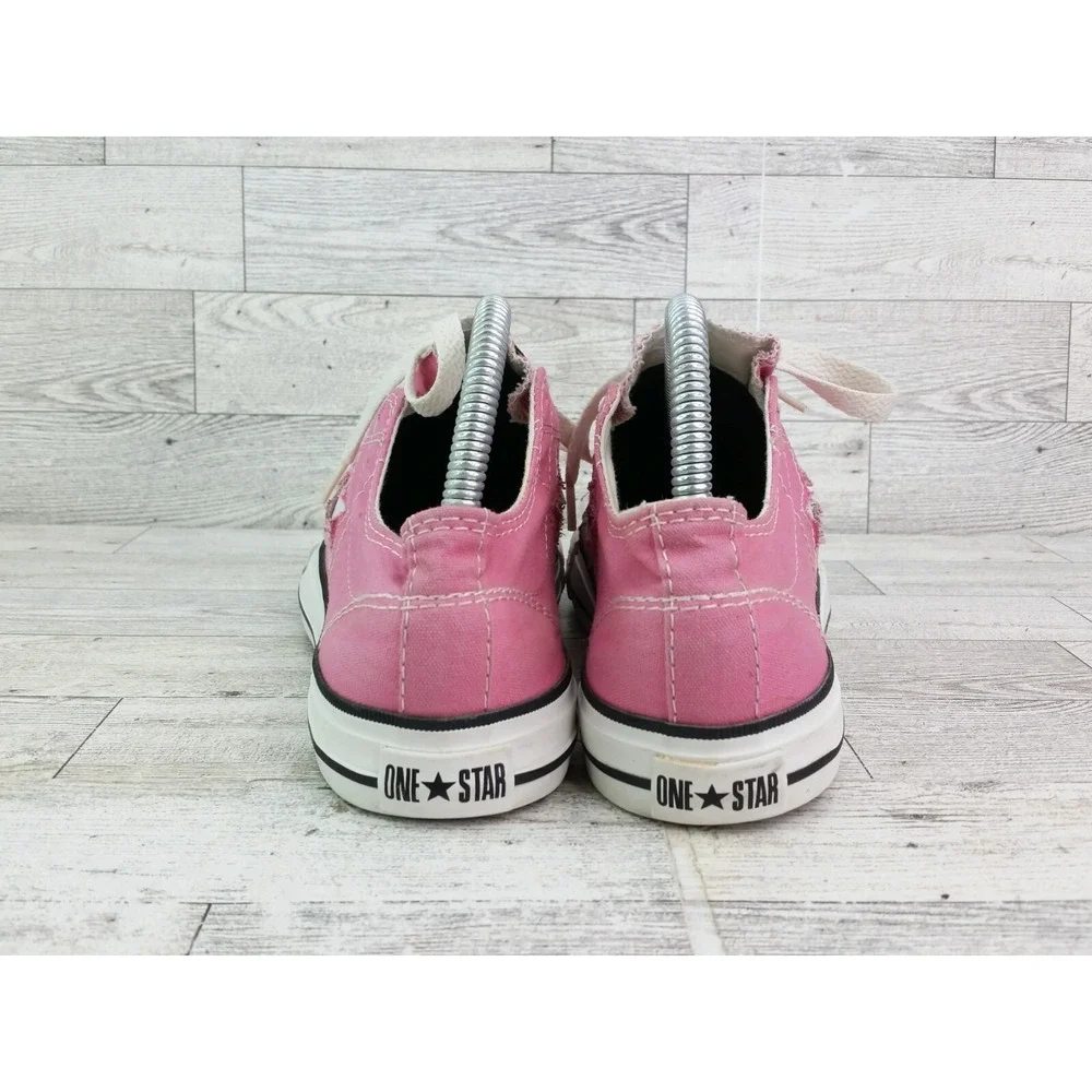 Vintage‎ Juniors Converse Shoes One Star Low Top Sneakers Pink Canvas Size 4